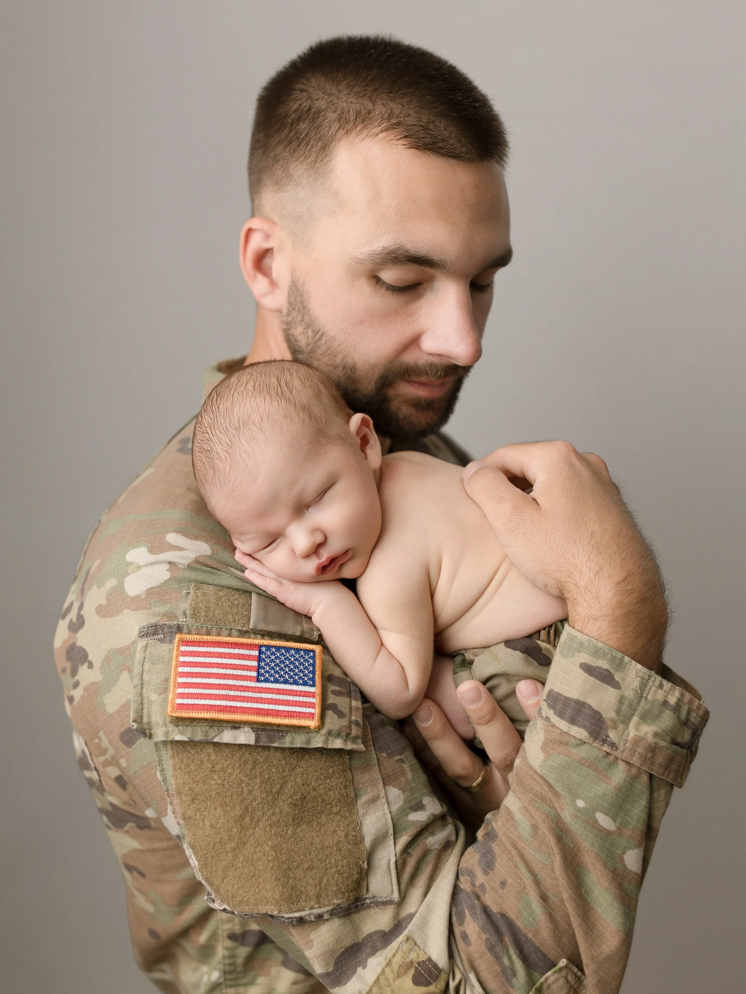 To the brave men and women who serve: thank you for protecting the future we get to capture. 🇺🇸

This Armed Forces Day, I&rsquo;m honored to photograph the newest members of military families&mdash;the tiny hands and precious beginnings that remind