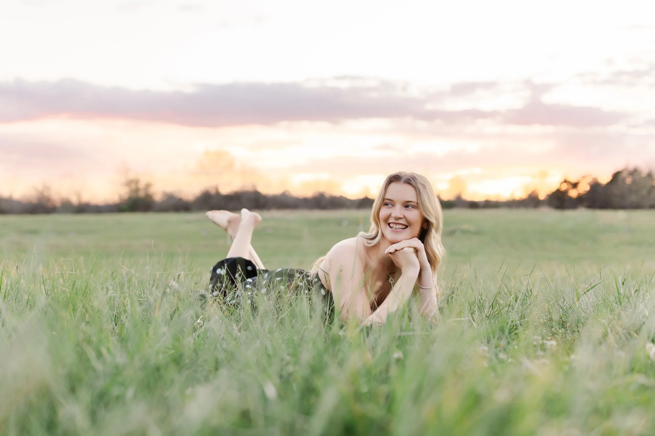 Congratulations to the class of 2026! 🎓

Here&rsquo;s to a bright and wonderful future ahead for you; I know you all will do great things!

🏷️ @emma.lanae9 

&zwnj;

#Classof2026 #graduation #seniorpictures #familyphotography #Familyphotographer
