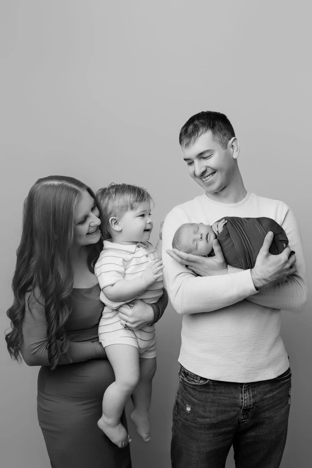 Family Newborn Photographer Winchester VA