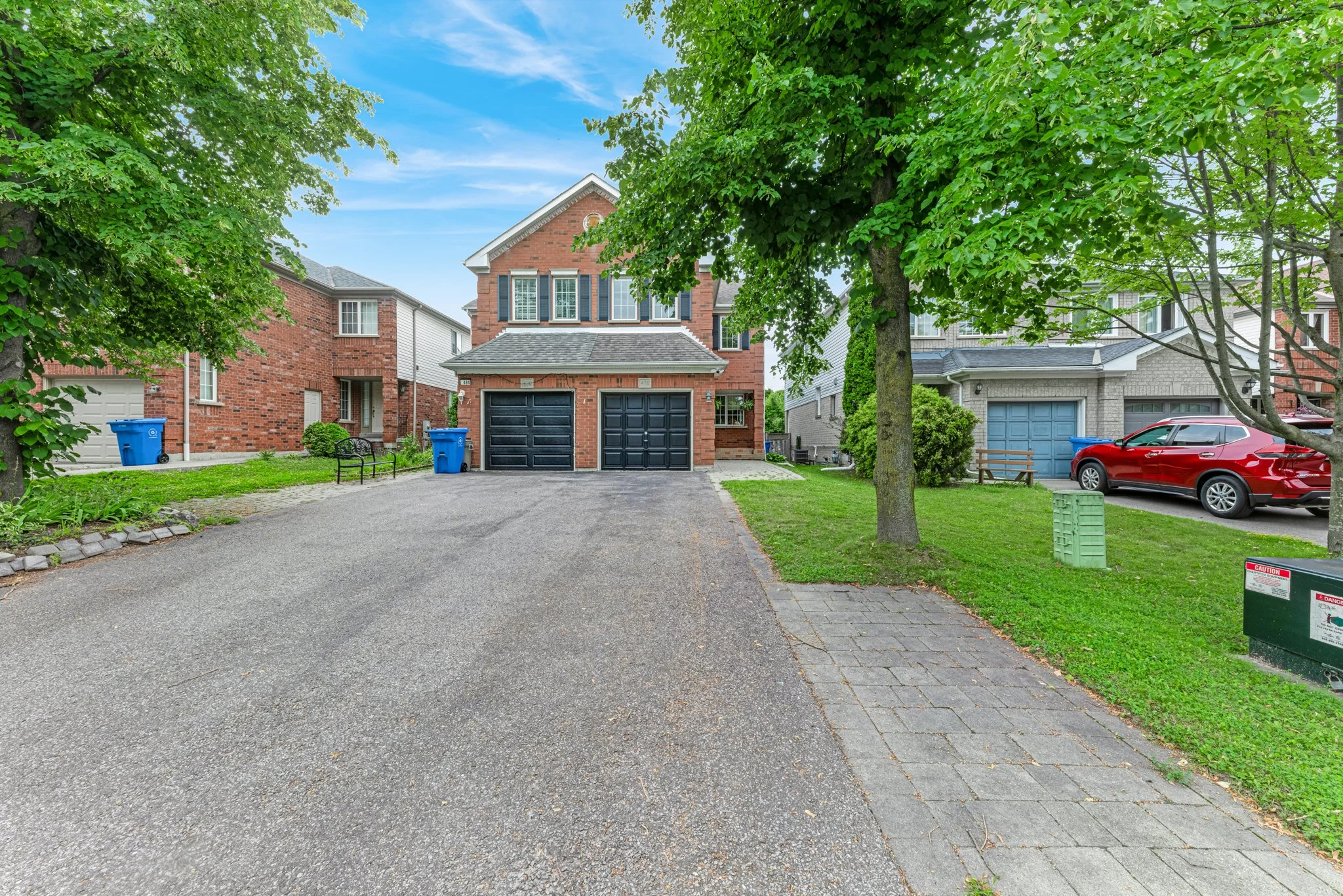 478-Heddle-Crescent-Newmarket-Web-MLS-1.jpg