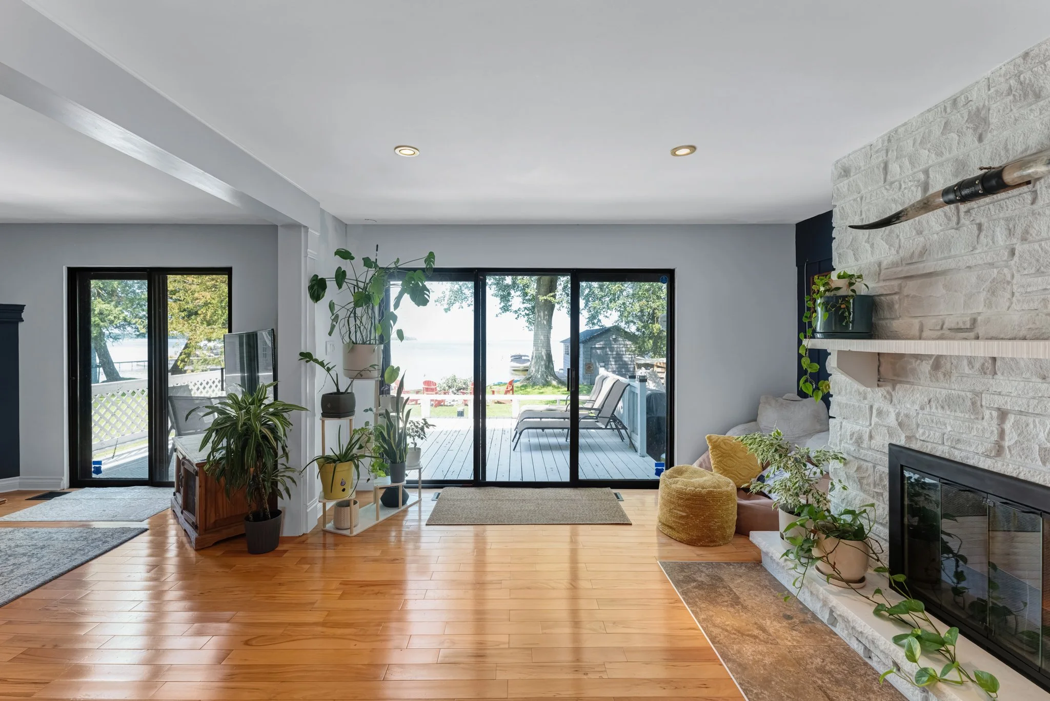 126-Moores-Beach-Road-Georgina-Web-MLS-25.jpg