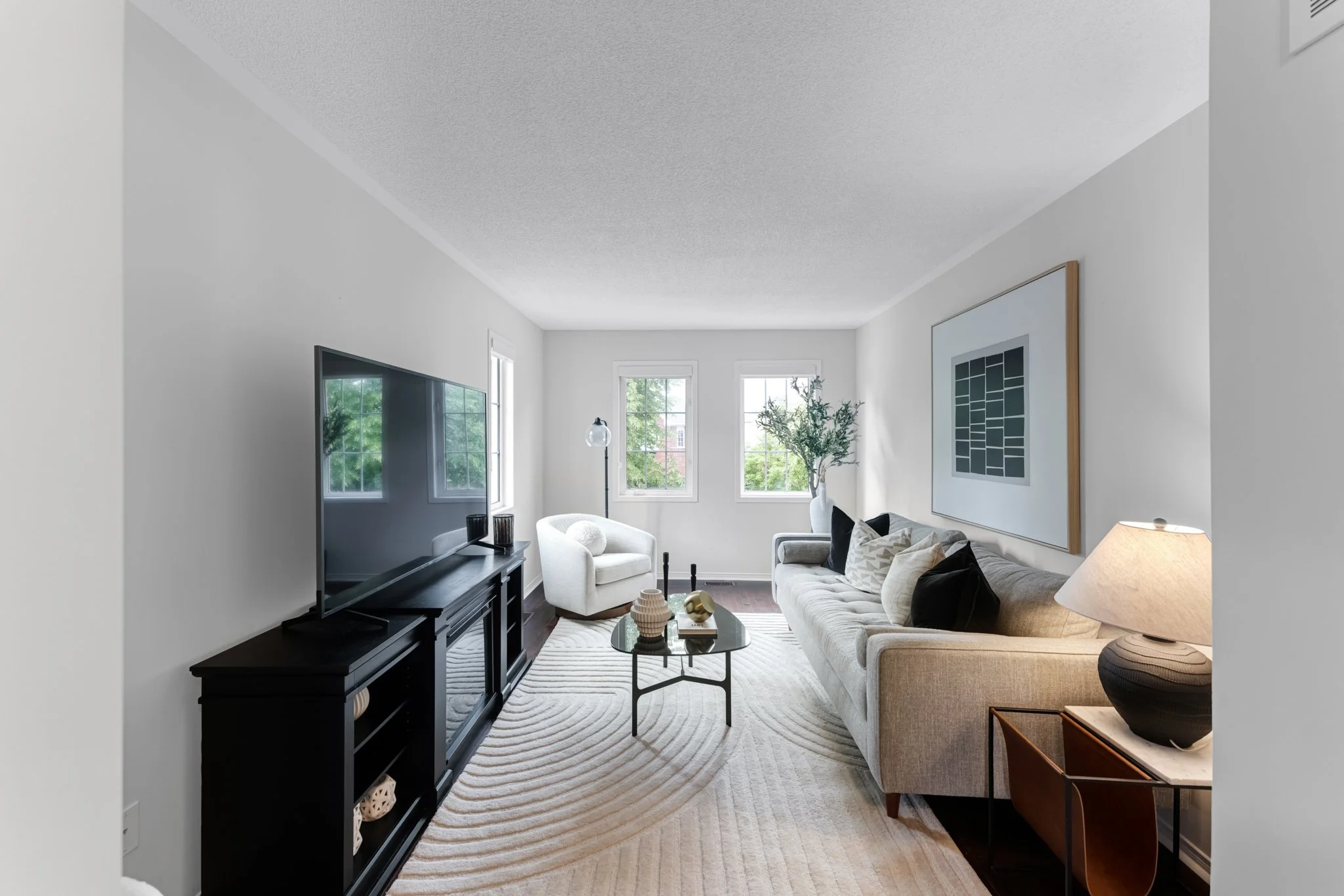 478-Heddle-Crescent-Newmarket-Web-MLS-22.jpg