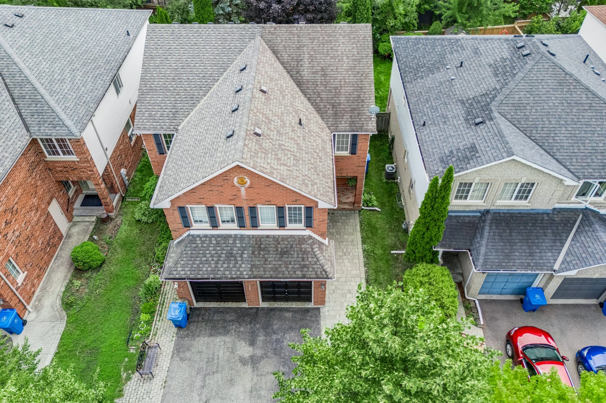 478-Heddle-Crescent-Drone-Newmarket-Web-MLS-5.jpg