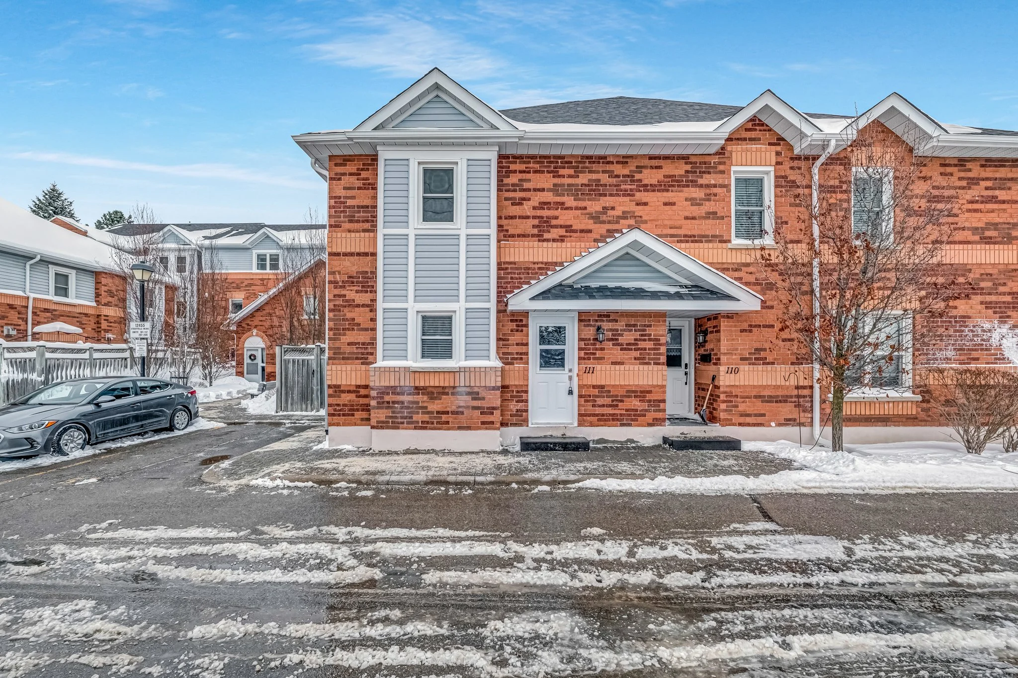 12455-Ninth-Line-#111-Stouffville-Web-MLS-5.jpg