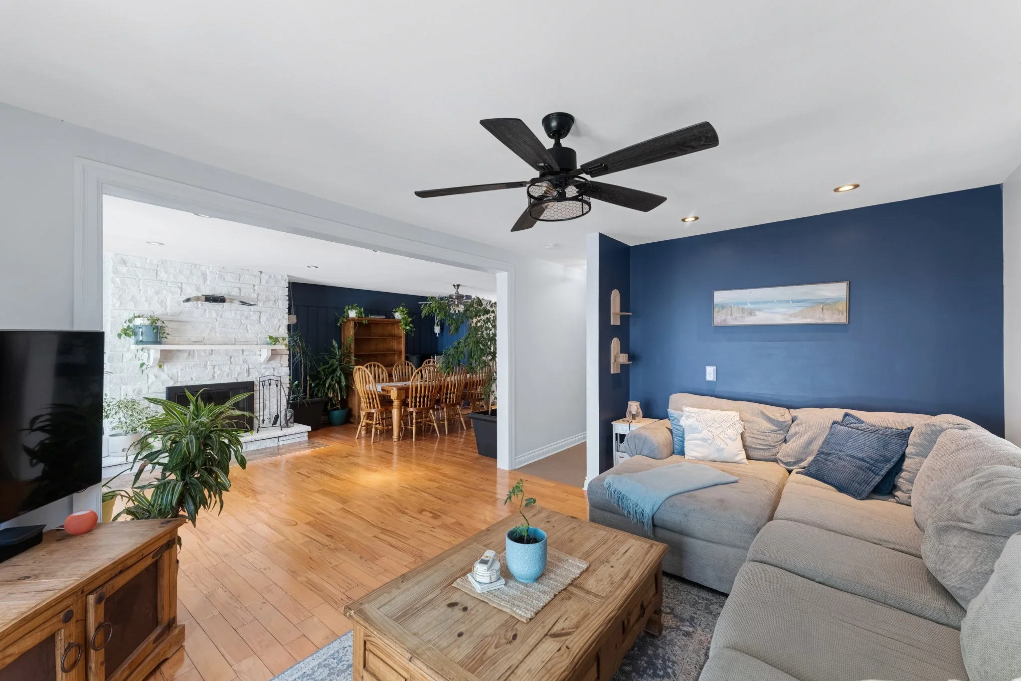 126-Moores-Beach-Road-Georgina-Web-MLS-23.jpg