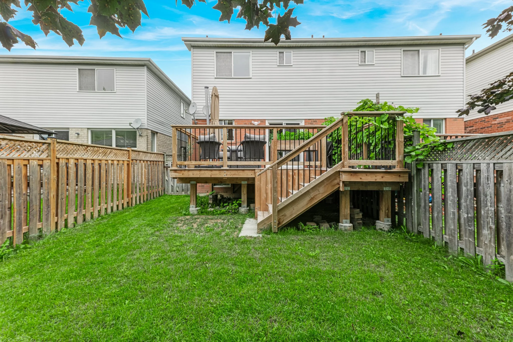 478-Heddle-Crescent-Newmarket-Web-MLS-46.jpg