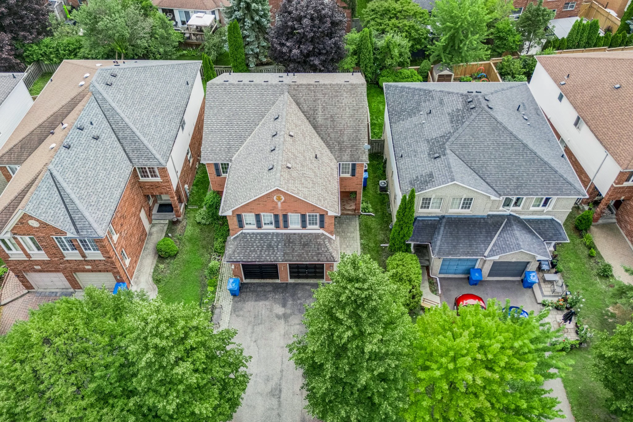 478-Heddle-Crescent-Drone-Newmarket-Web-MLS-3.jpg