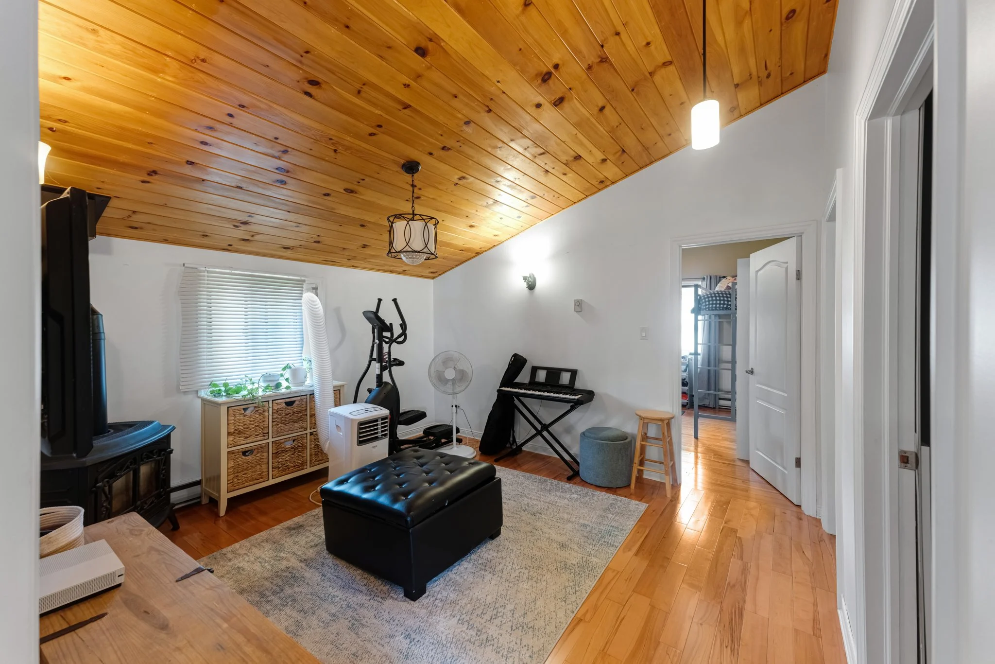 126-Moores-Beach-Road-Georgina-Web-MLS-40.jpg