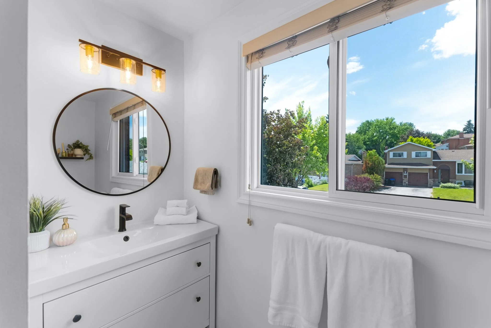 203-Colborne-Street-Bradford-Web-MLS-29.jpg