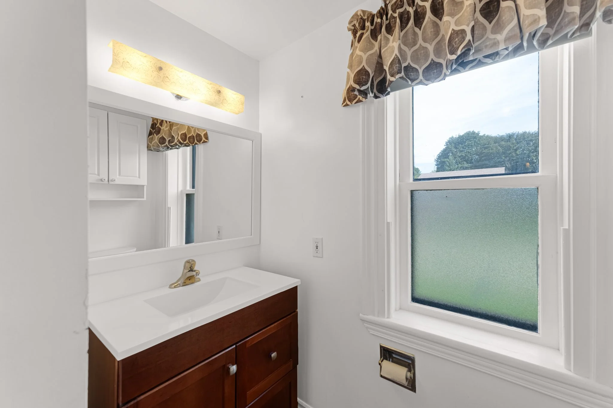 60-Albert-Street-Mount-Albert-Web-MLS-32.jpg