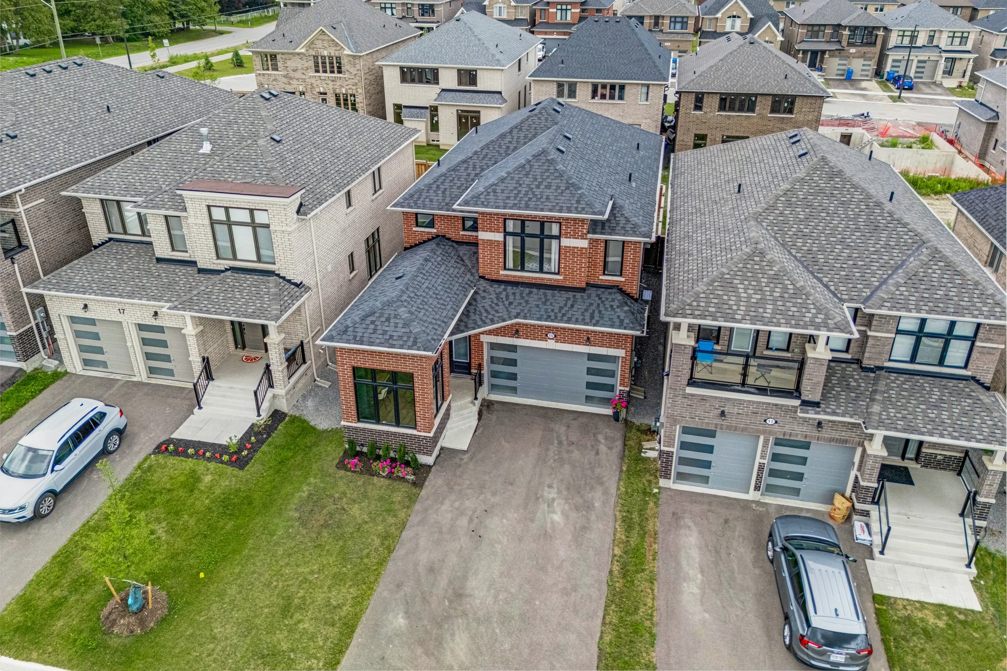 15-Ainslie-Hill-Crescent-Sutton-Web-MLS-4.jpg