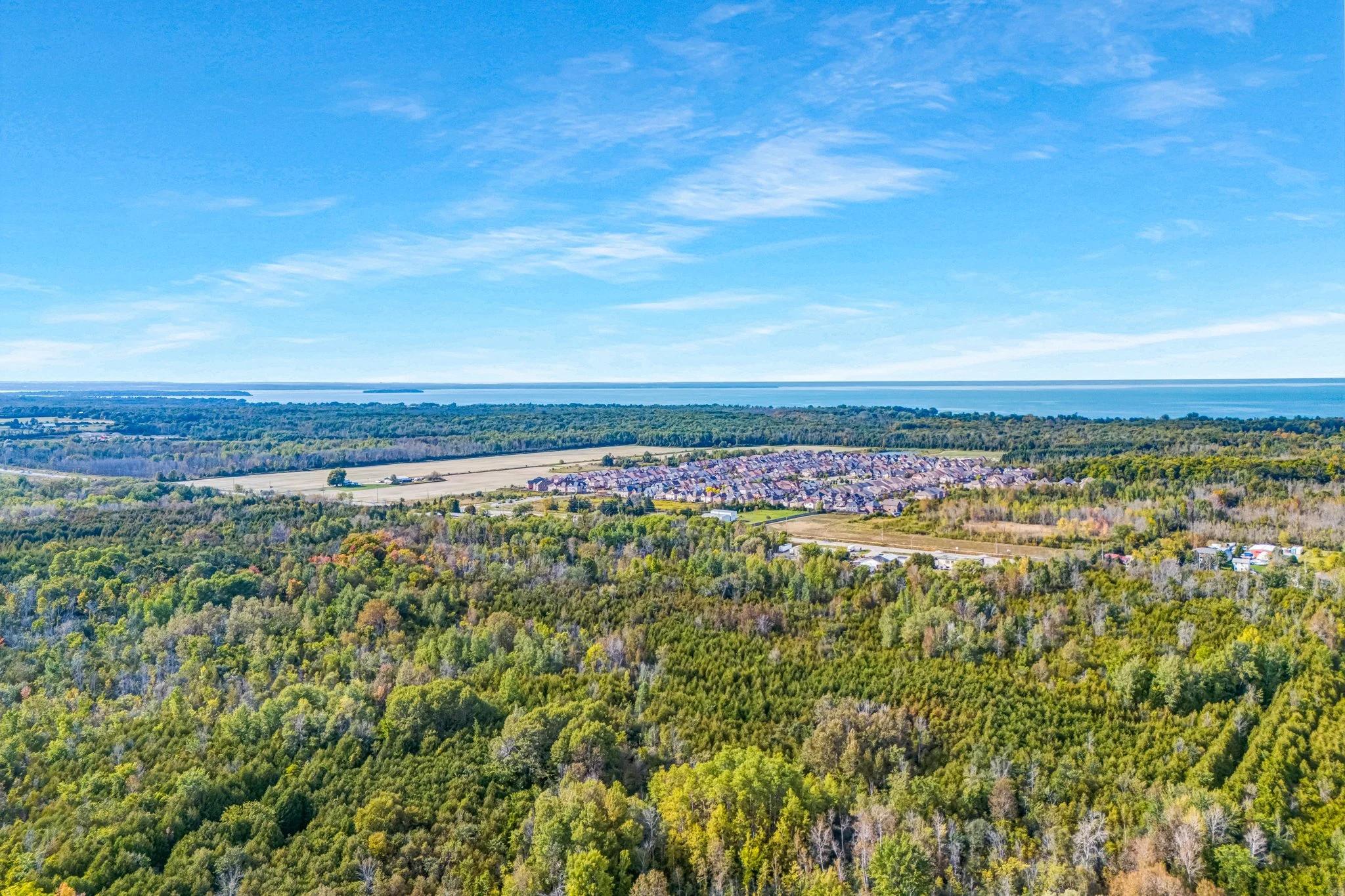15-Ainslie-Hill-Crescent-Georgina-Web-MLS-63.jpg