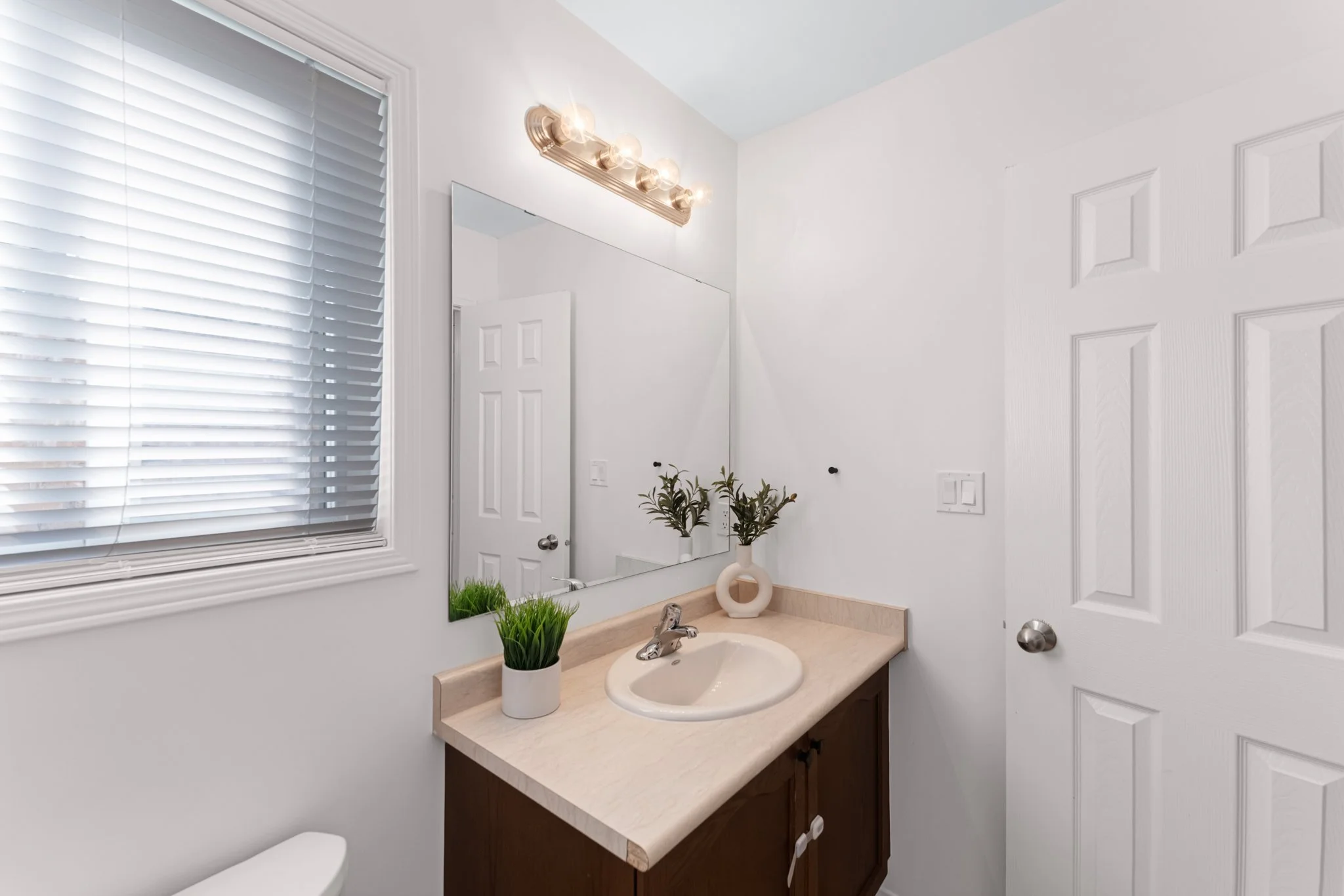 142-Orr-Drive-Bradford-Web-MLS-37.jpg
