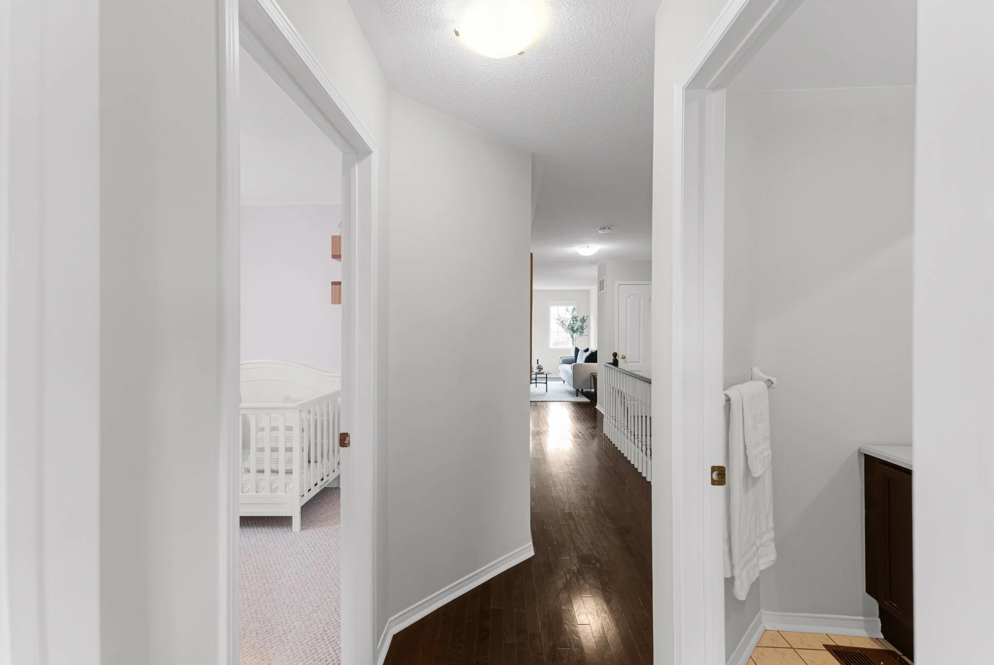 478-Heddle-Crescent-Newmarket-Web-MLS-27.jpg