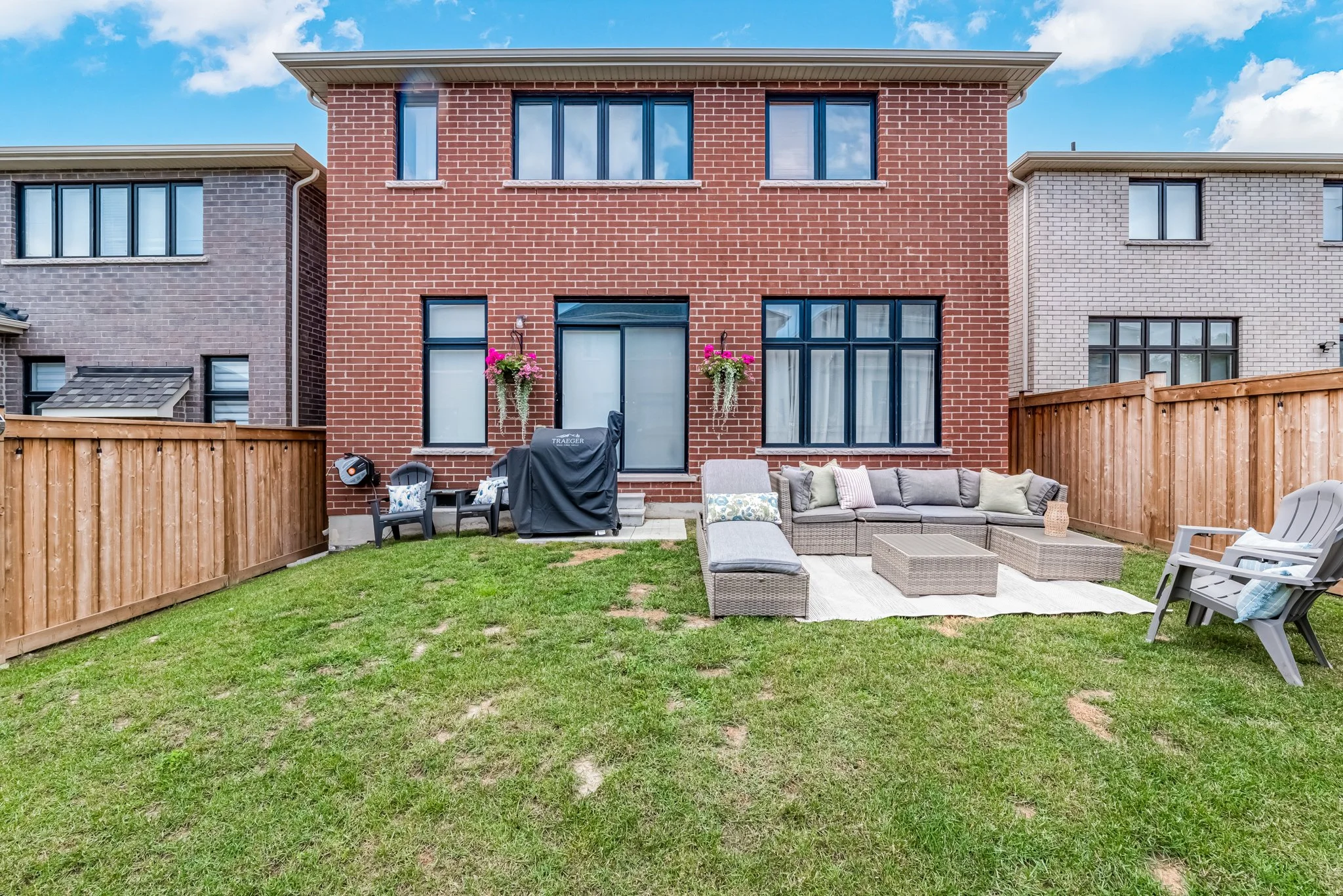 15-Ainslie-Hill-Crescent-Sutton-Web-MLS-19.jpg