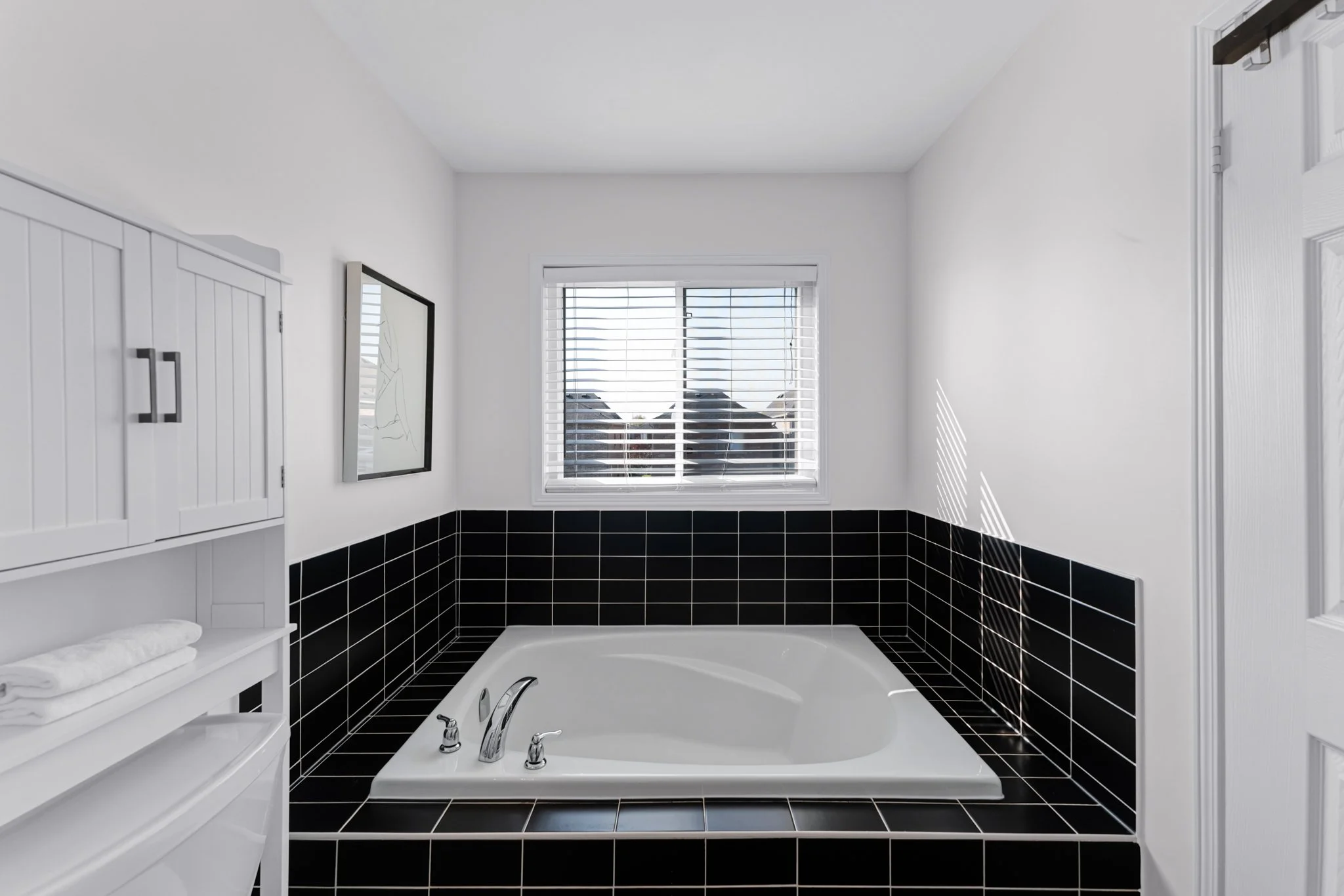 142-Orr-Drive-Bradford-Web-MLS-33.jpg
