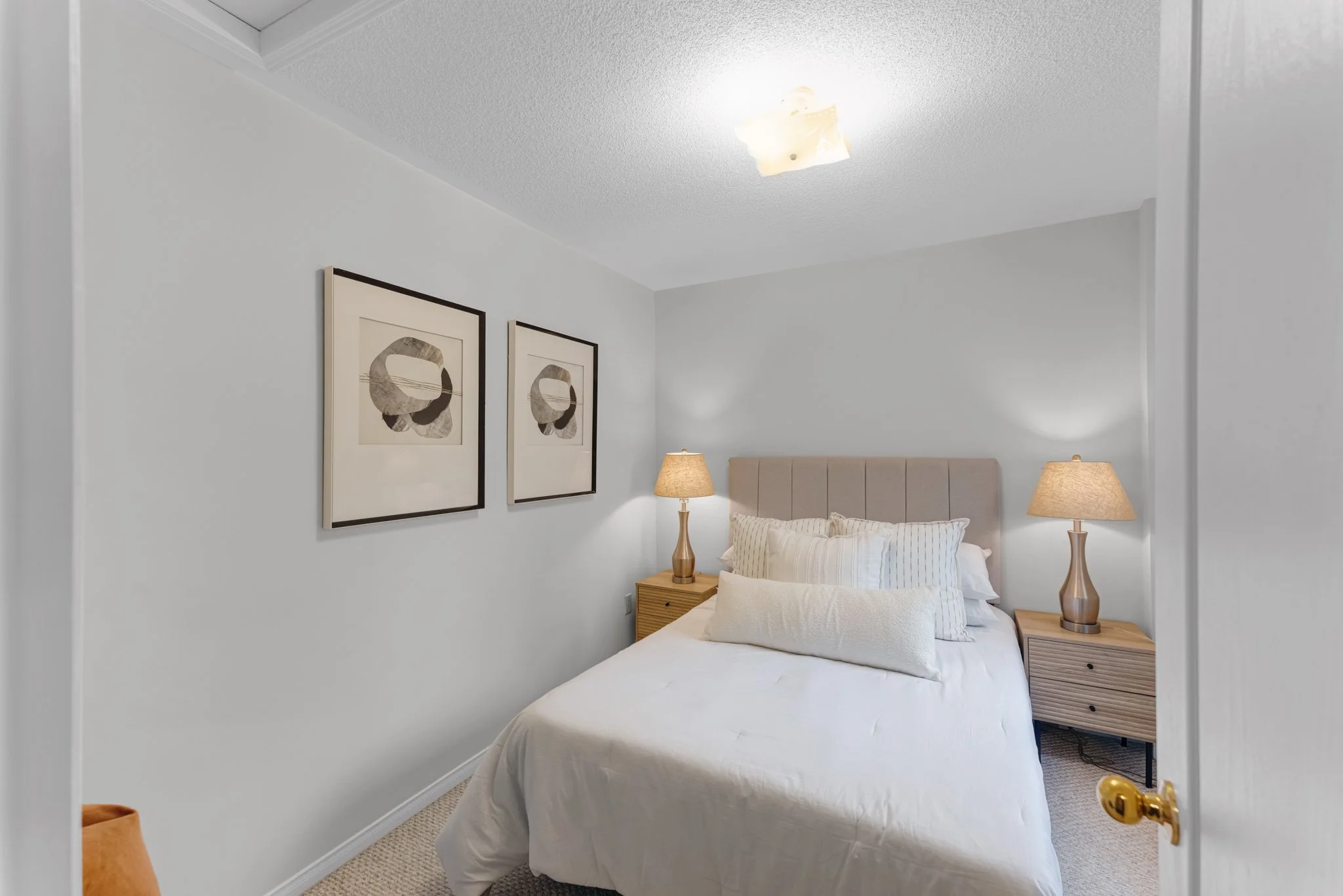 478-Heddle-Crescent-Newmarket-Web-MLS-28.jpg