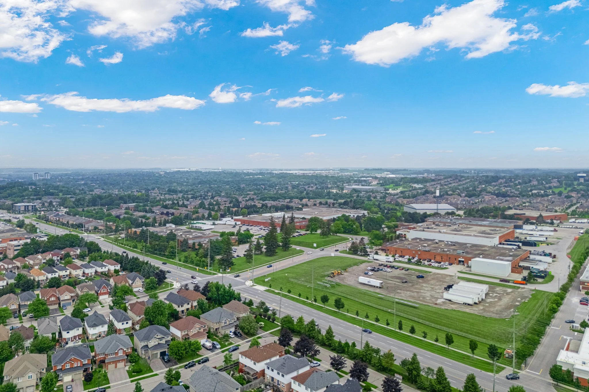 478-Heddle-Crescent-Drone-Newmarket-Web-MLS-12.jpg
