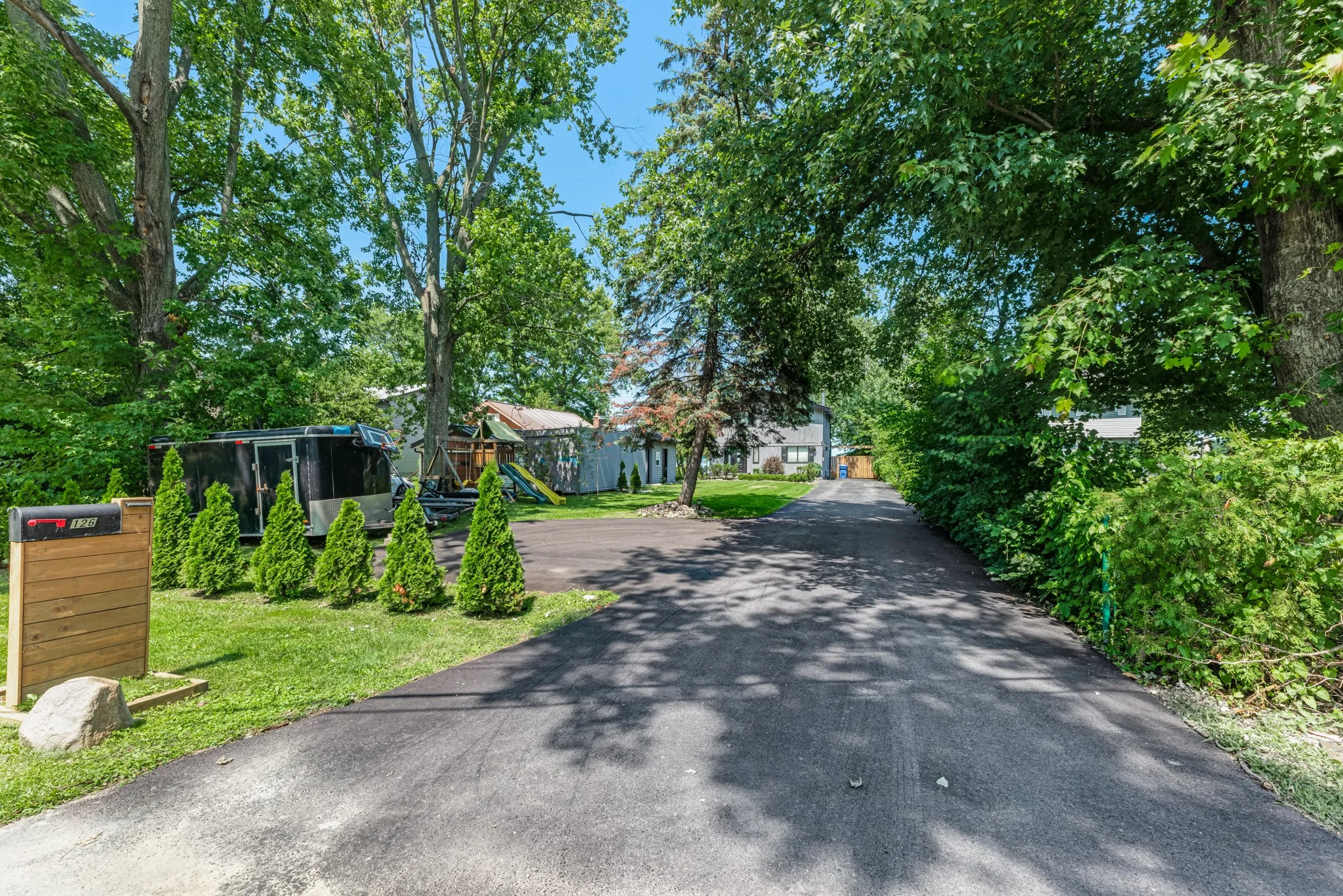 126-Moores-Beach-Road-Georgina-Web-MLS-8.jpg
