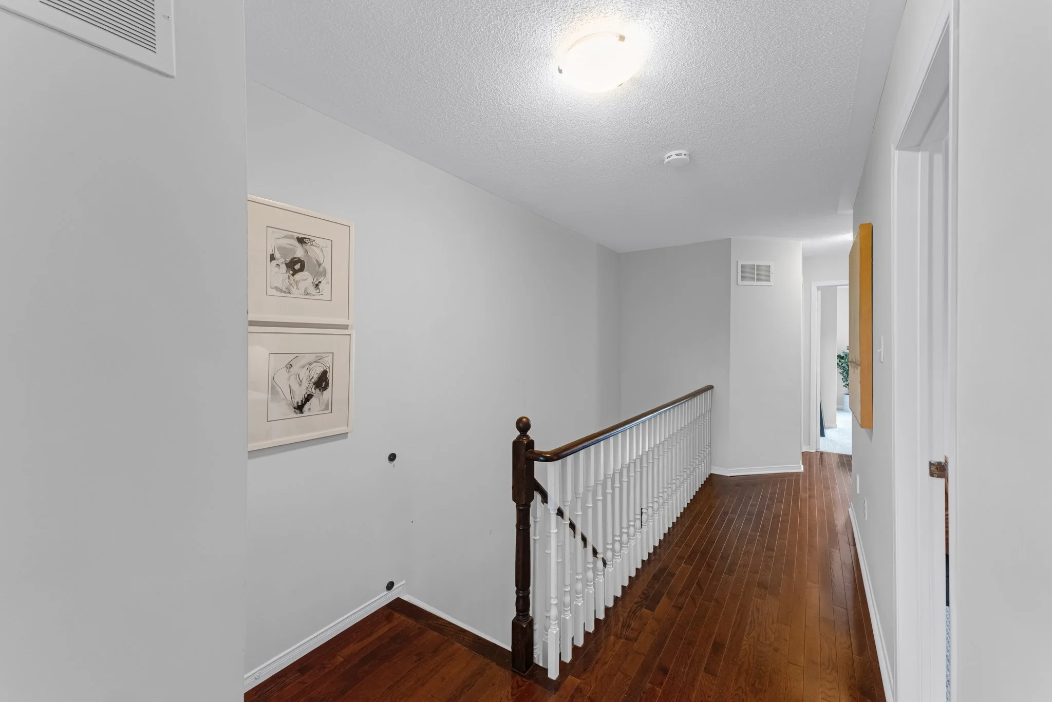 478-Heddle-Crescent-Newmarket-Web-MLS-21.jpg