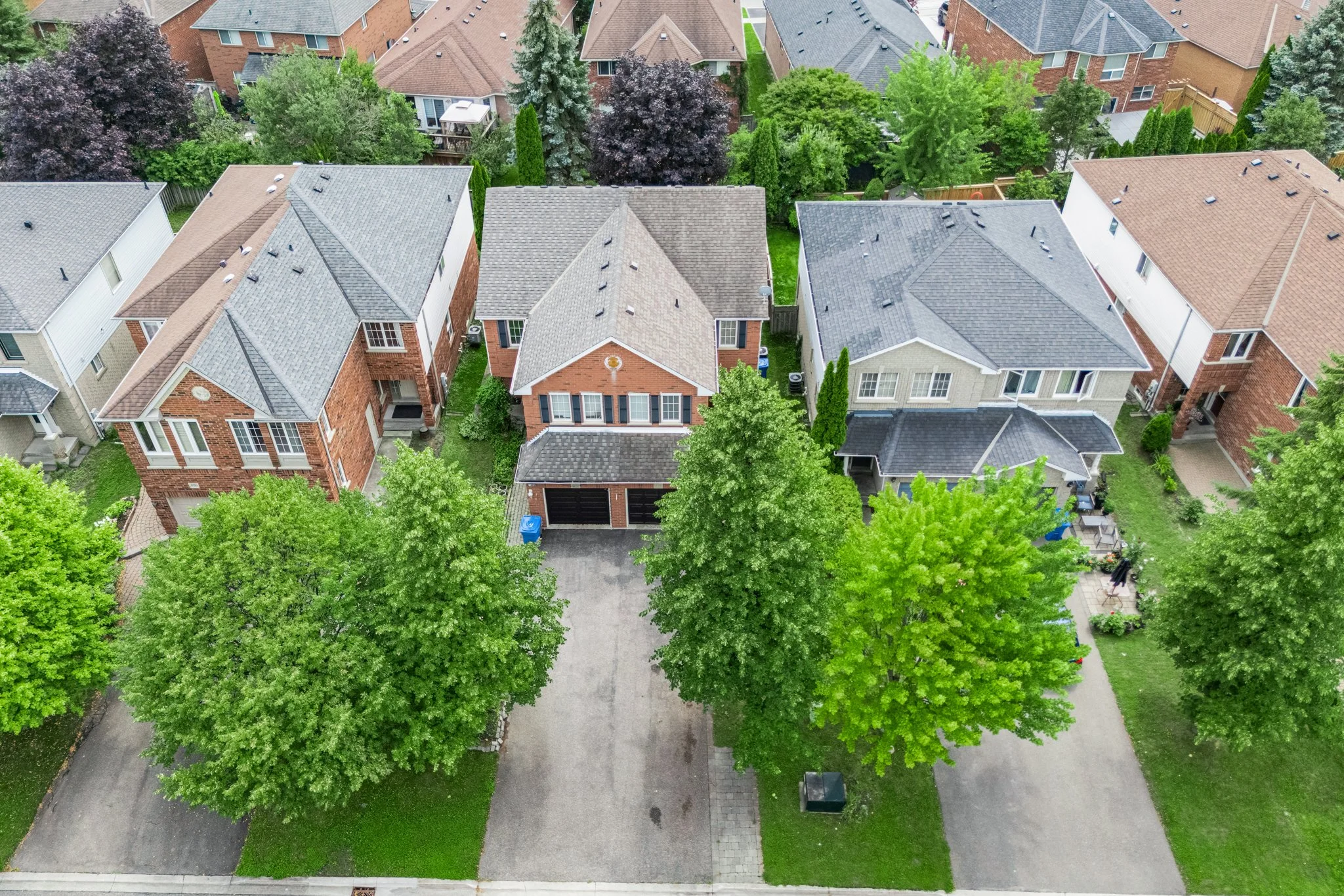 478-Heddle-Crescent-Drone-Newmarket-Web-MLS-1.jpg