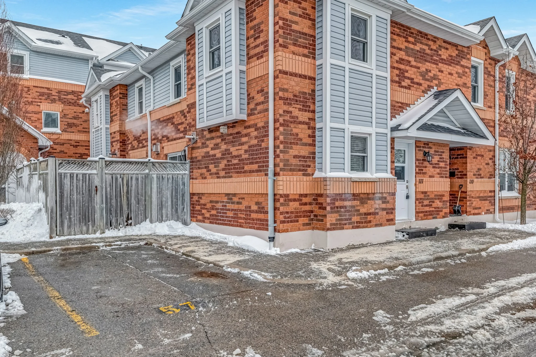 12455-Ninth-Line-#111-Stouffville-Web-MLS-41.jpg