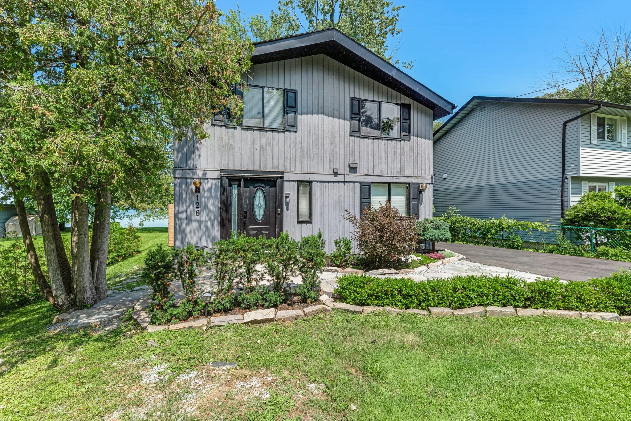 126-Moores-Beach-Road-Georgina-Web-MLS-12.jpg
