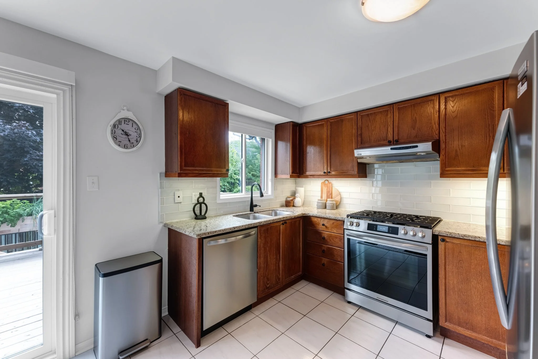 478-Heddle-Crescent-Newmarket-Web-MLS-16.jpg