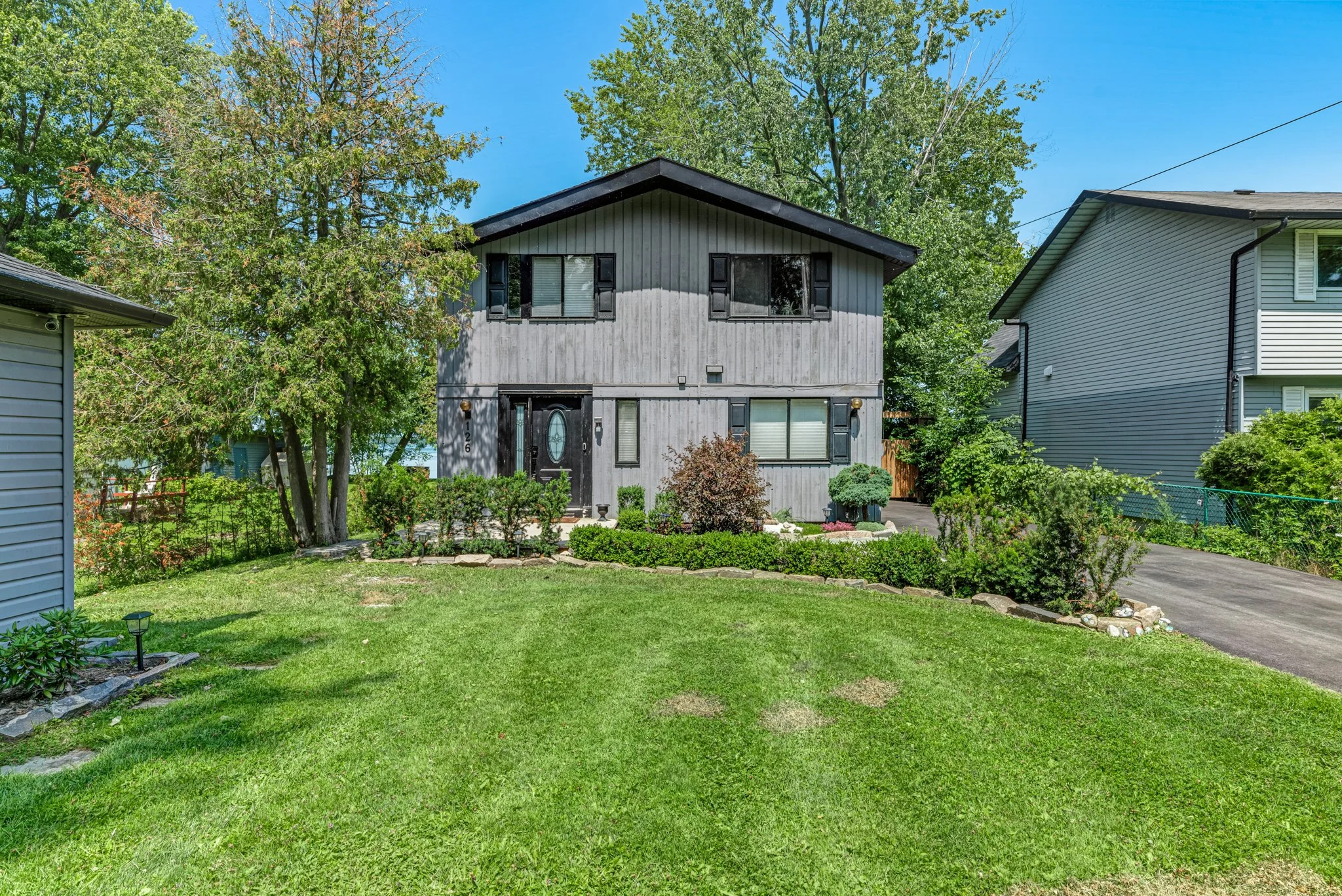 126-Moores-Beach-Road-Georgina-Web-MLS-11.jpg