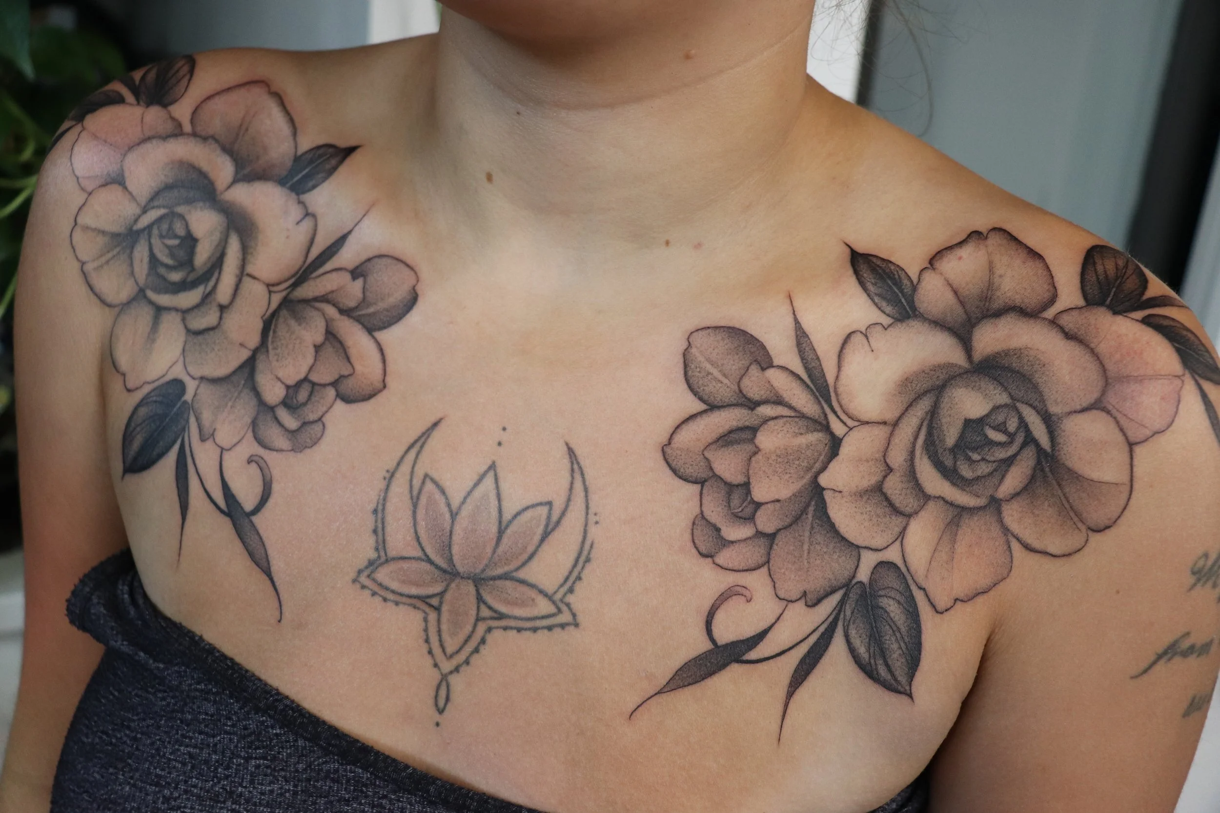Lexiraetattoo.blackandgrey.tattoocalgary2.JPG