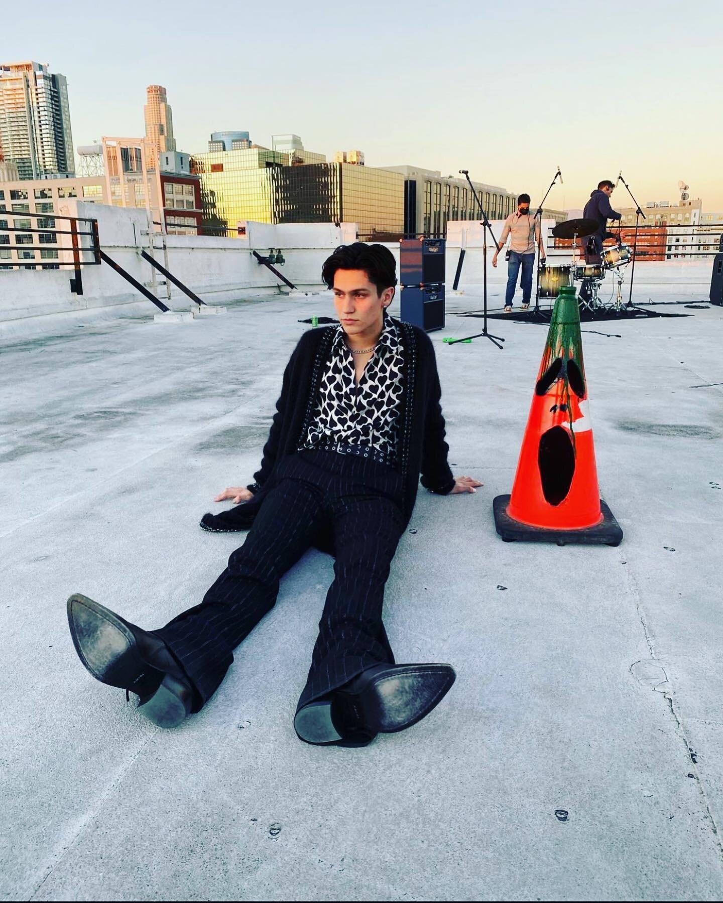 MOOD at the @drip_digital  Roof Top w/ @lilhuddy 

#losangelescalifornia #dtla #livestream #film #production