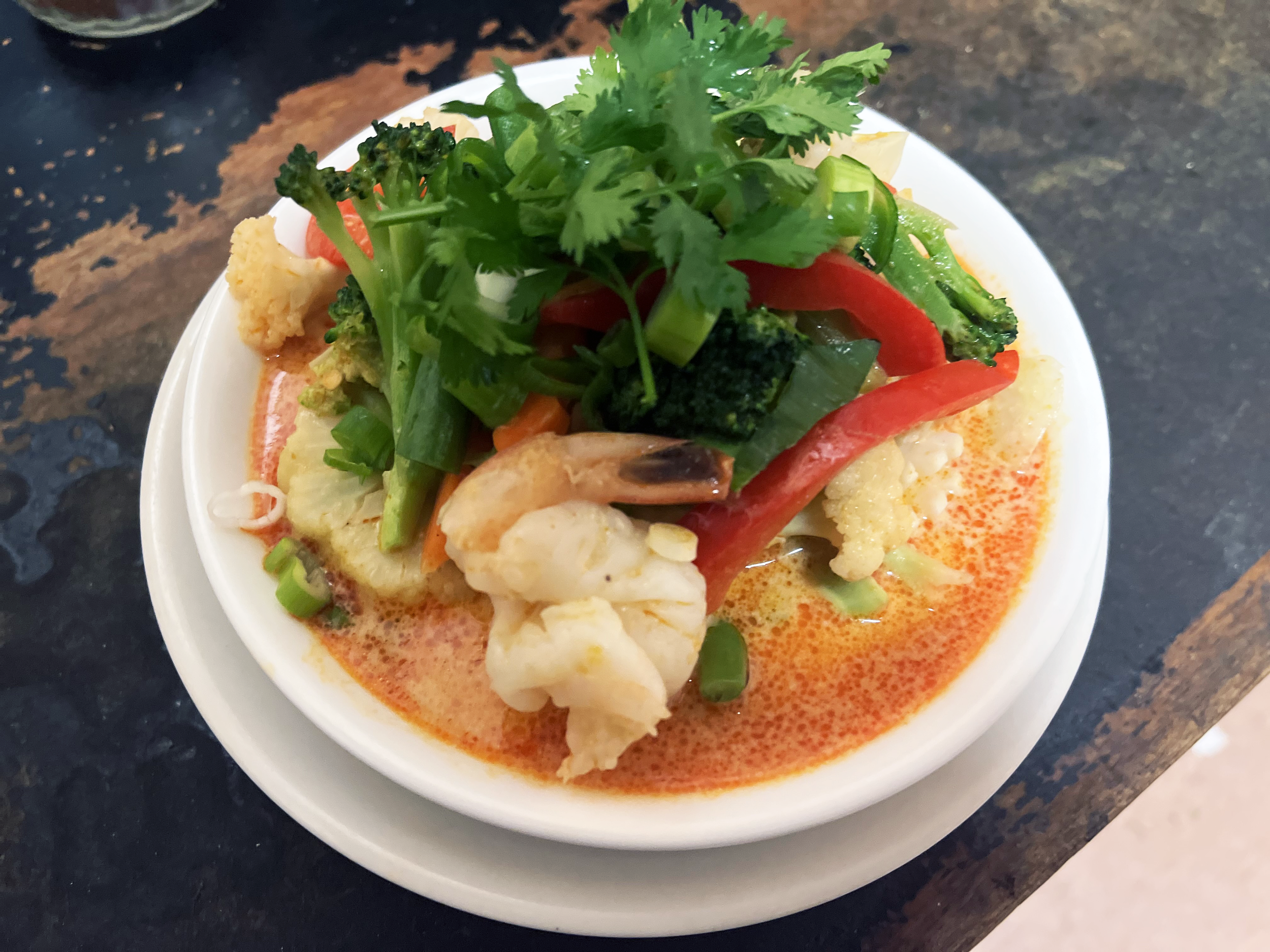 15. Gaeng Dang Talay - Seafood curry & vegetables