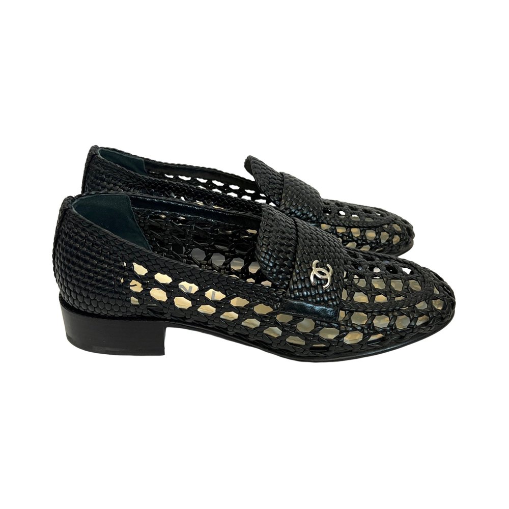 Chanel Black Basketweave Loafers SS 2021 Size 38.5 — Socialite Auctions
