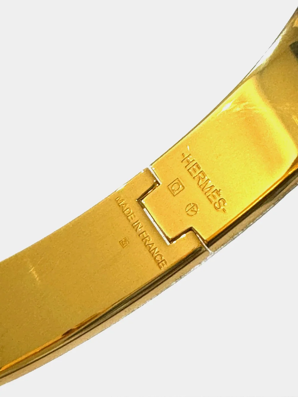 ブレスレット　HERMES Clic H Bracelet イエロー Clic H Etriers bracelet - Red | Hermès USA