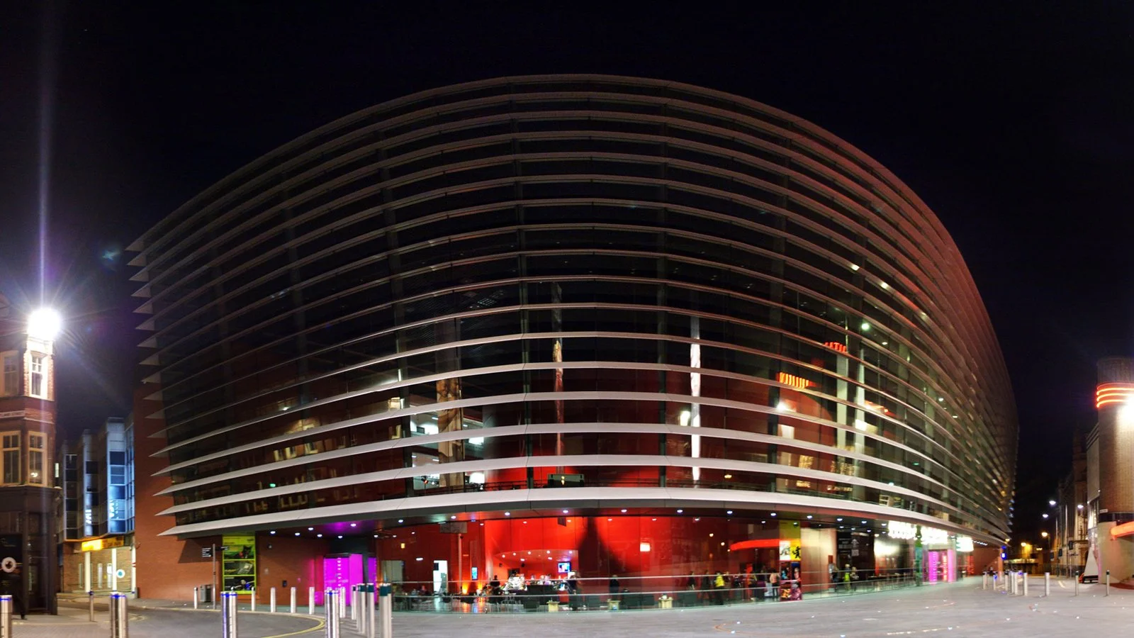 Level 6 The Curve theatre public realm.jpg