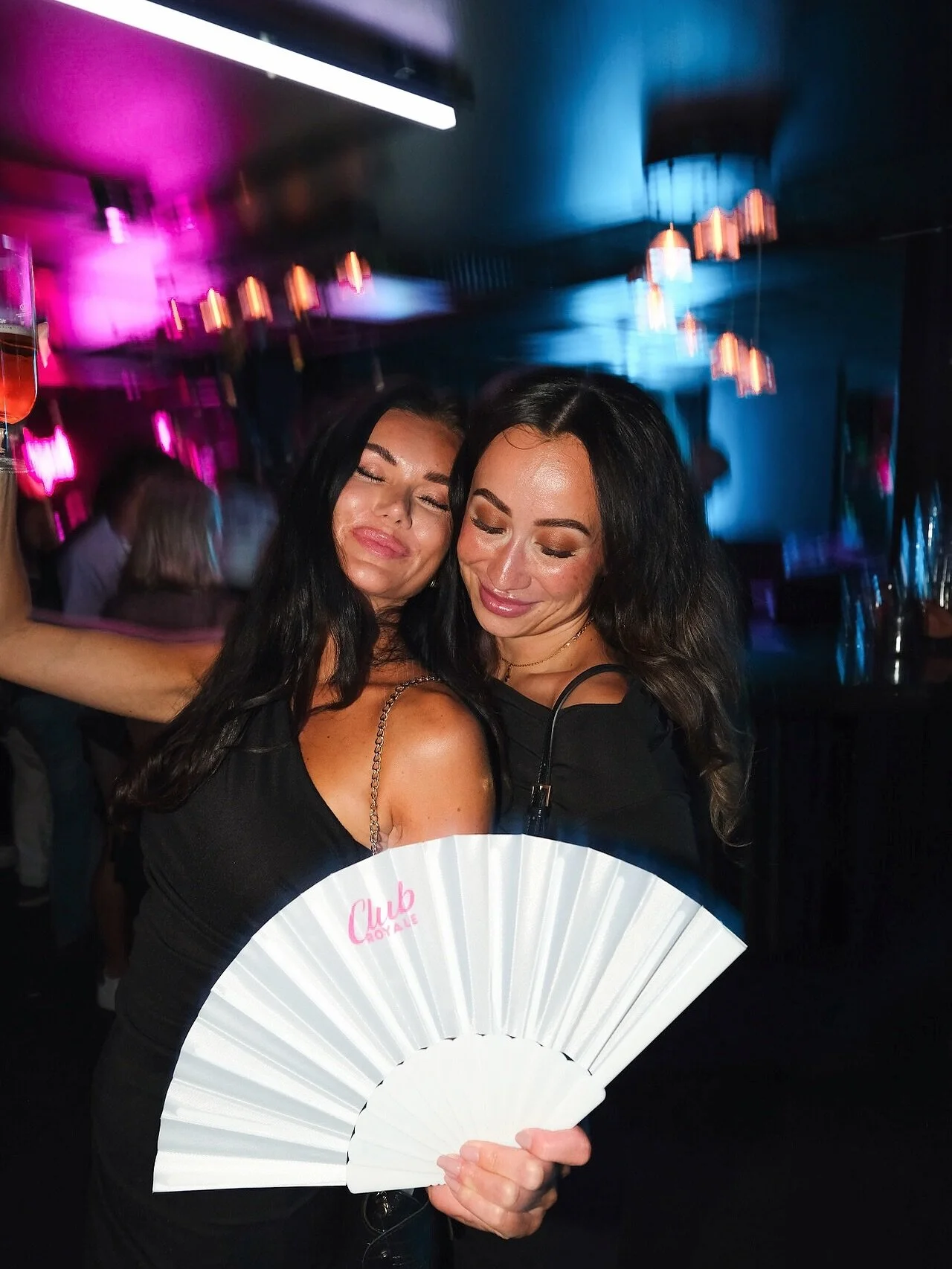 Det NJUTS av varma sommarn&auml;tter 🩷