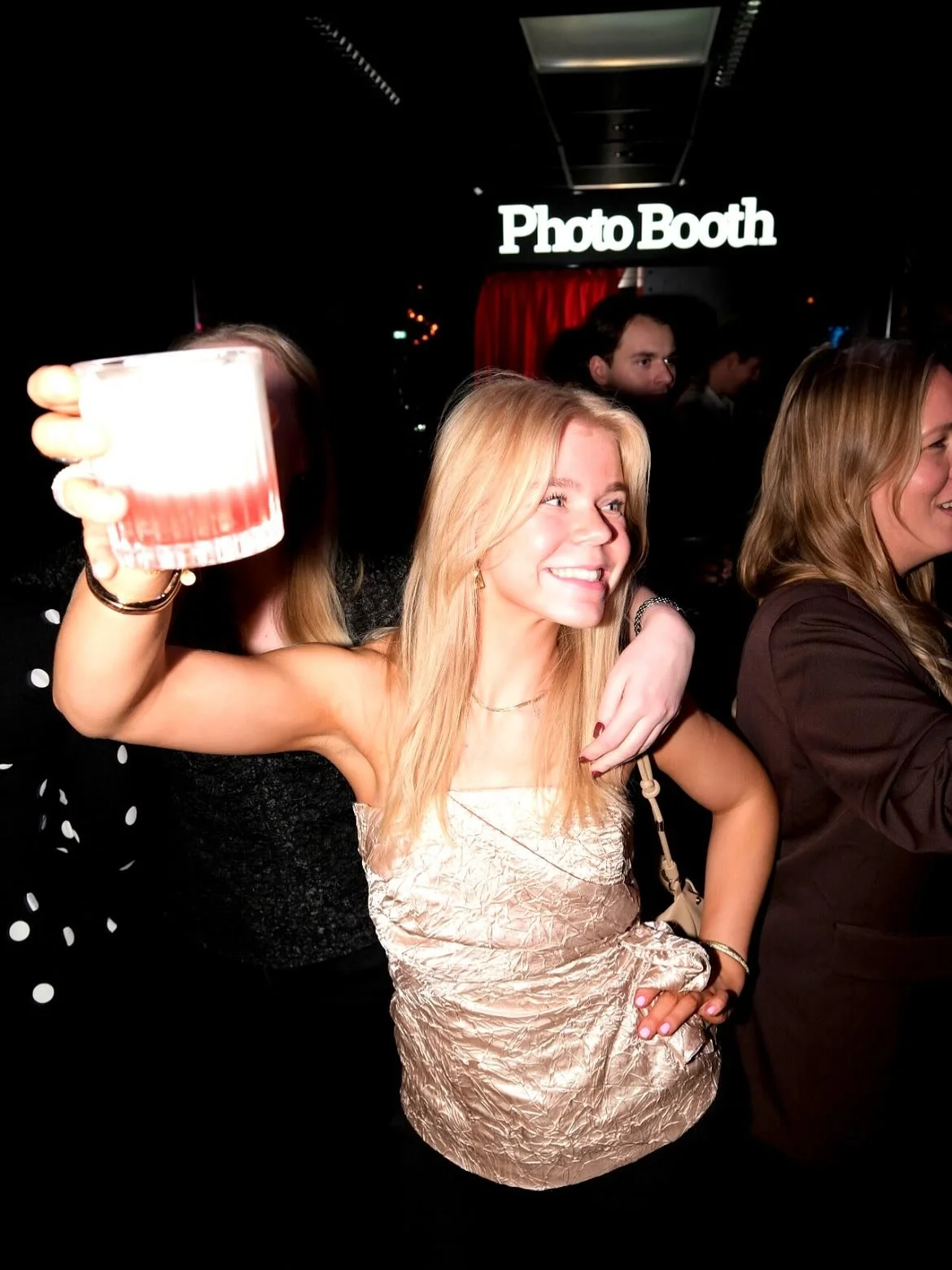 Juldagen &amp; ny&aring;rsklubben&hellip; what a time to be alive!!😌💕💕 Klubbis &ouml;ppen som vanligt - 2026 here we come!!! 💨🏃&zwj;♀️&zwj;➡️

22+ 
Boka bord? Club@royalekarlstad.se 🍬