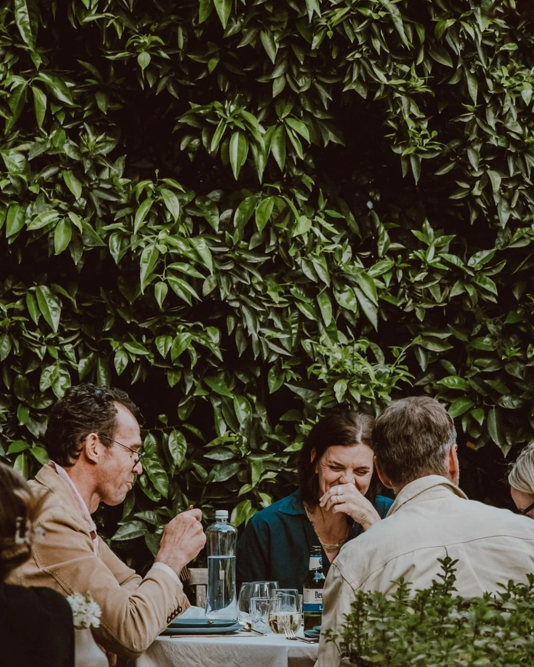 Long conversations, hearty laughter, and plates worth lingering over. ✨ 
At Lounah , meals are never rushed they&rsquo;re shared. Who&rsquo;s your favourite person to sit across from at our tables?