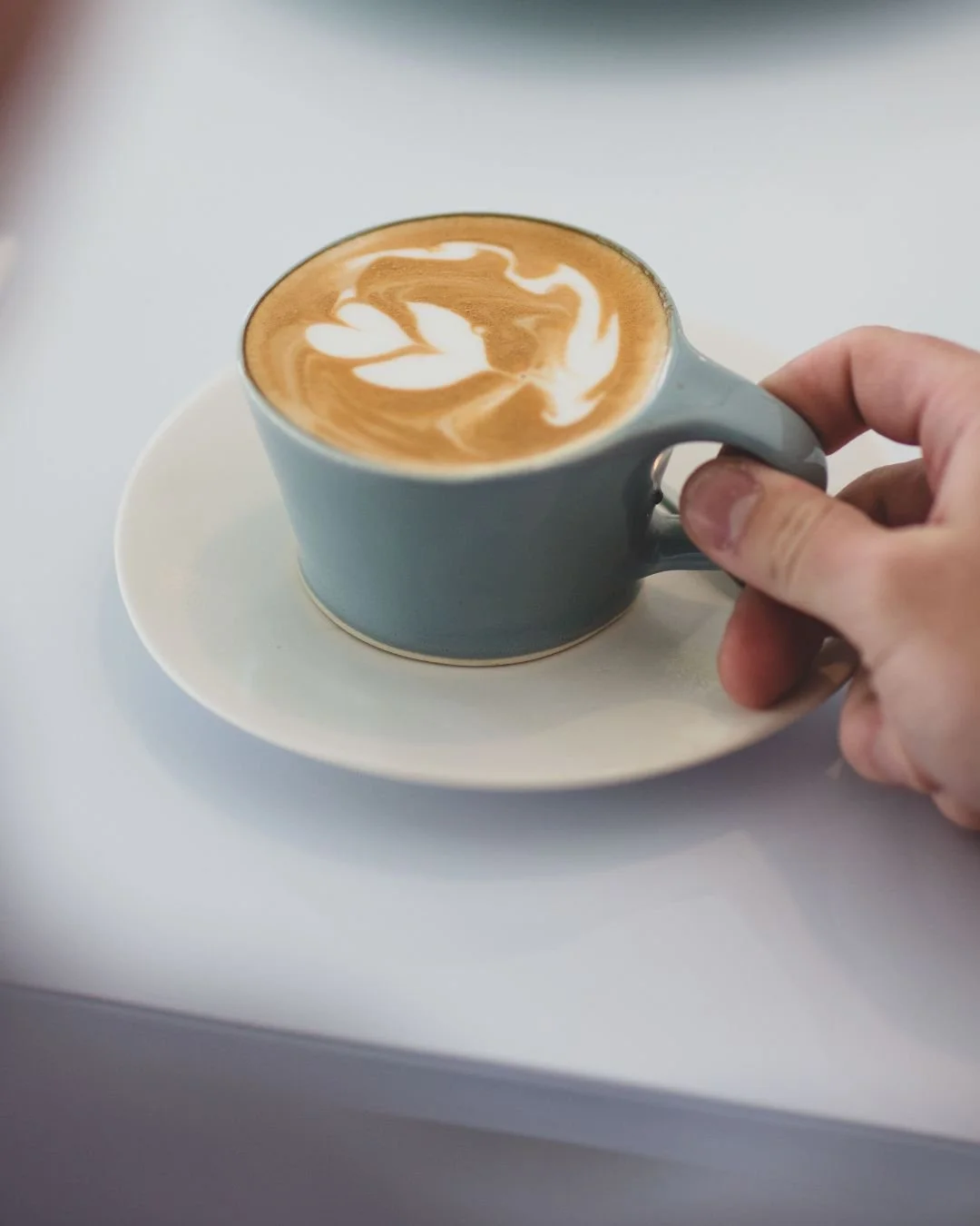 Mornings at Lounah start best with this: velvety foam, rich espresso, and a little art in your cup. ☕ 
Who are you sharing your next coffee date with? Tag them below👇
