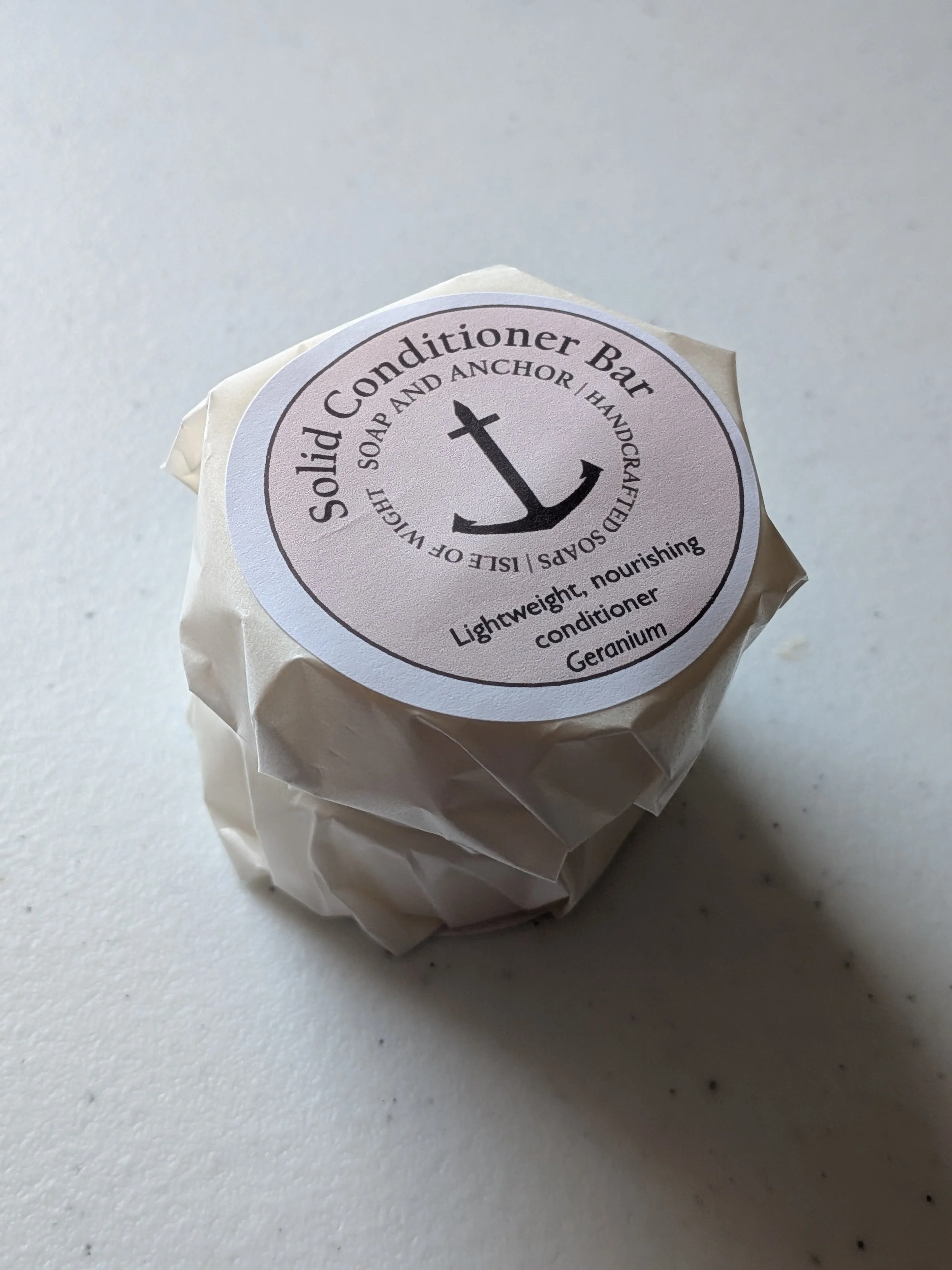 Solid conditioner bar to nourish hair without heaviness made on the Isle of Wight