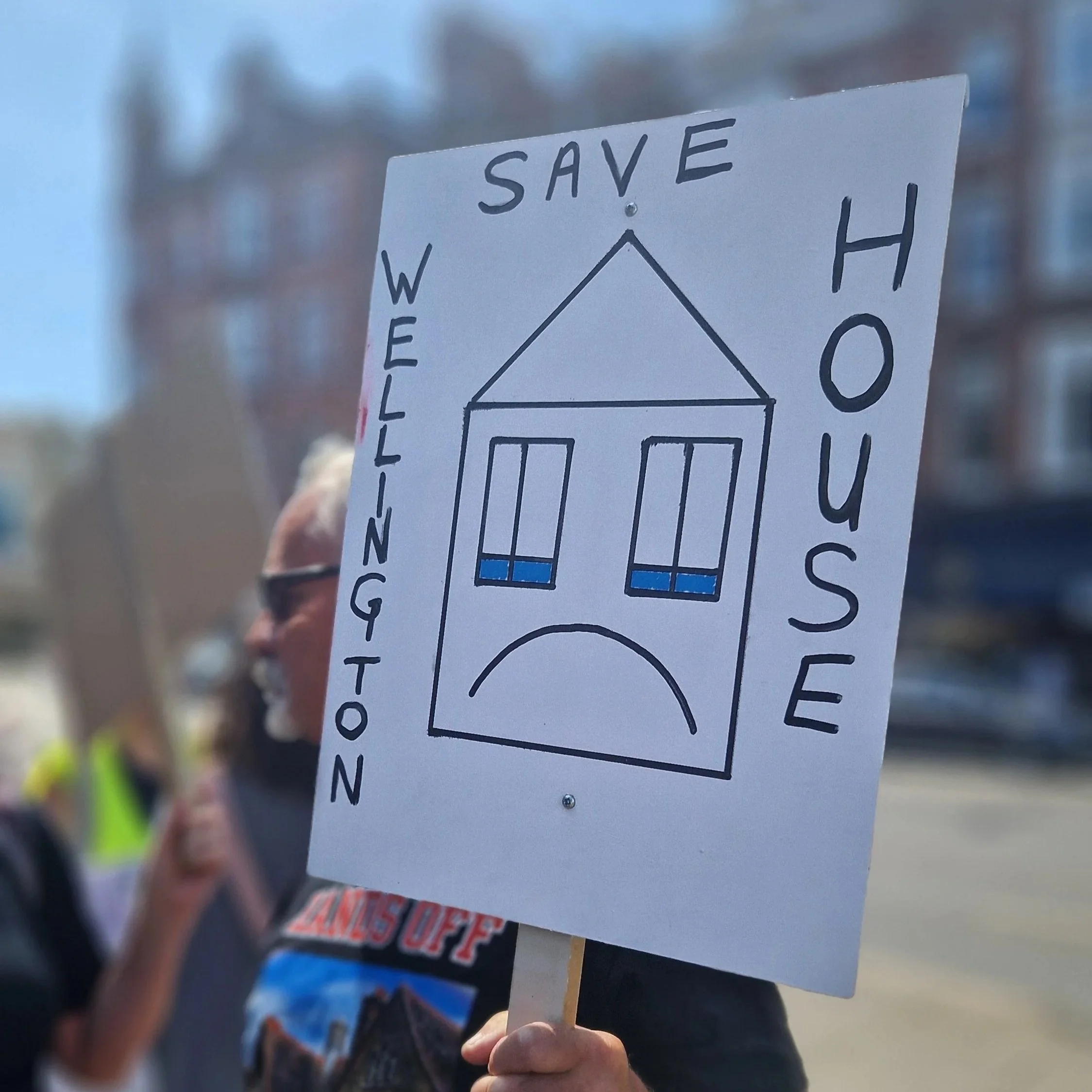 SAVE WELLINGTON HOUSE!