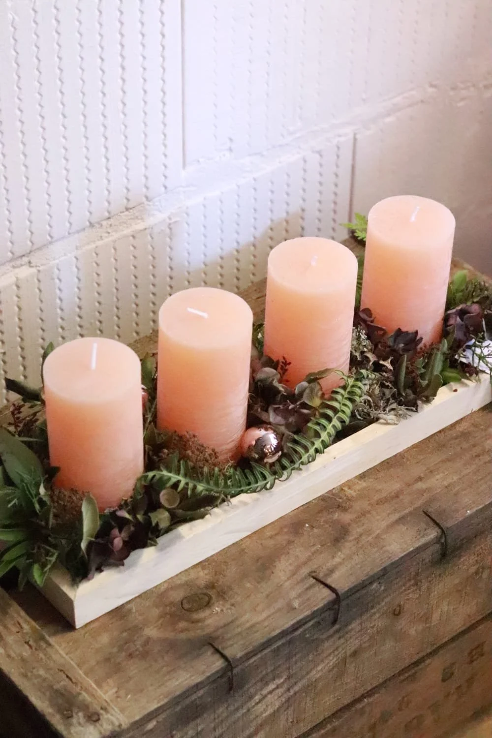 Adventsbrett Kerzen apricot.jpeg