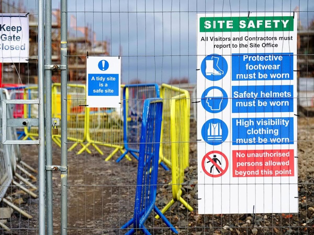 HSE Urges Construction Sites to Tighten Security Ahead of the Summer Holidays