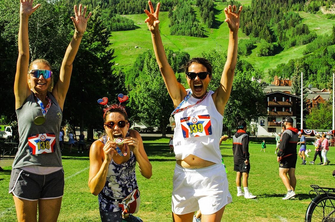 We ❤️ the energy and vibe of all the Boogie&rsquo;s Buddy Race Participants that we captured over 4th of July weekend with our wonderful clients at Valley Ortho! And how about that backdrop!!
&mdash;&mdash;
#boogiesbuddyrace #valleyortho #Aspen #Aspe