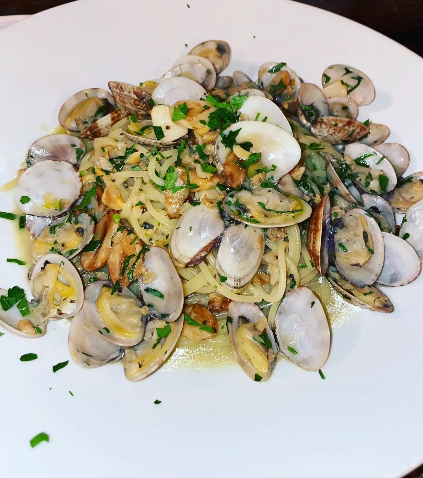 How about this spaghetti with White Clams for dinner tonight??. 
For reservations 718-448-8466,  email vinumnyc@gmail.com or @opentable