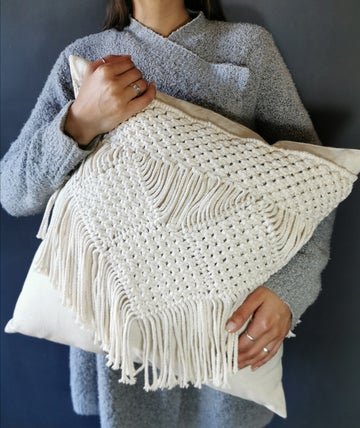 bridge_holding_cushion_1_360x.jpg