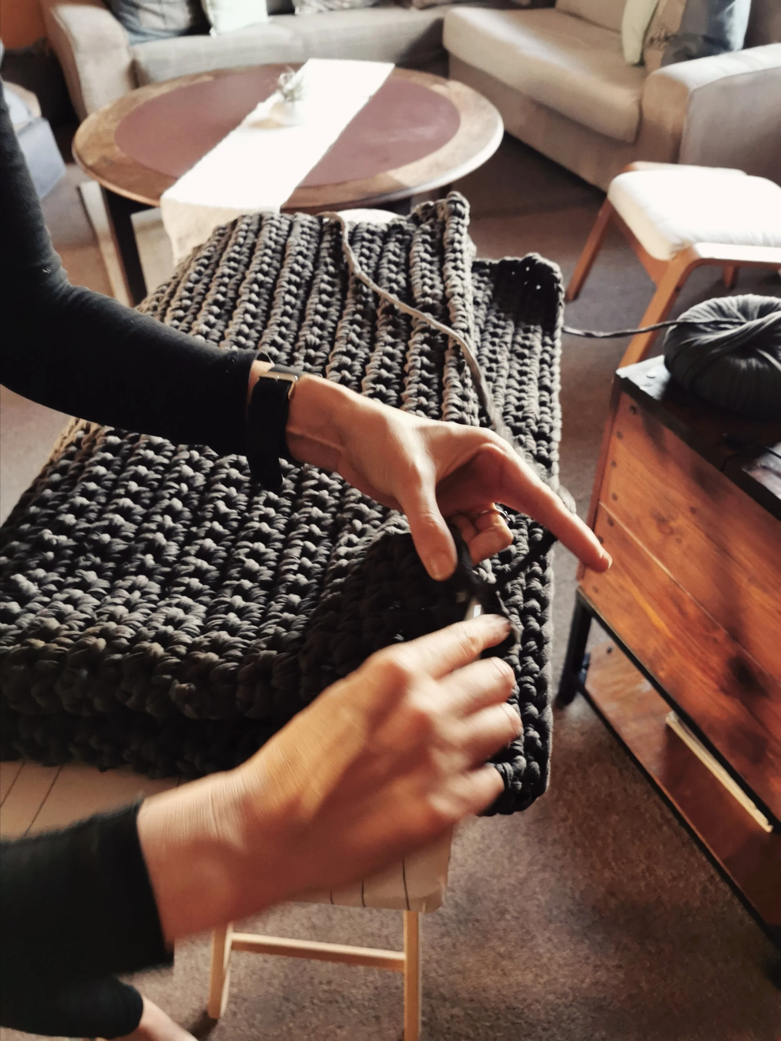 Dandelion the label: Lauren Burst