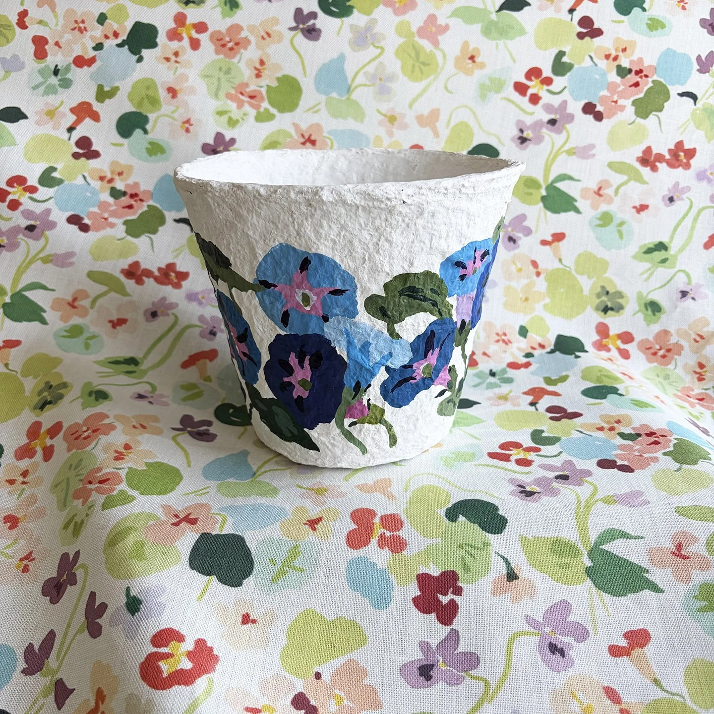 cachepot_morningglory_1.jpg