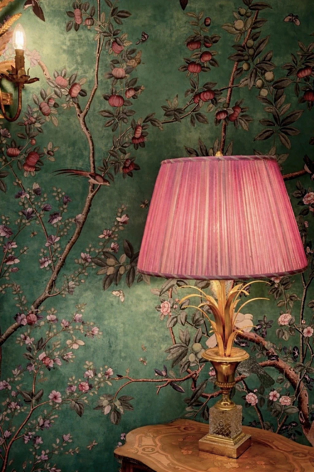 Maison Charles ‘Vase Roseaux’ Lamp, Gilt Bronze and Baccarat Crystal, France, Circa 1970s