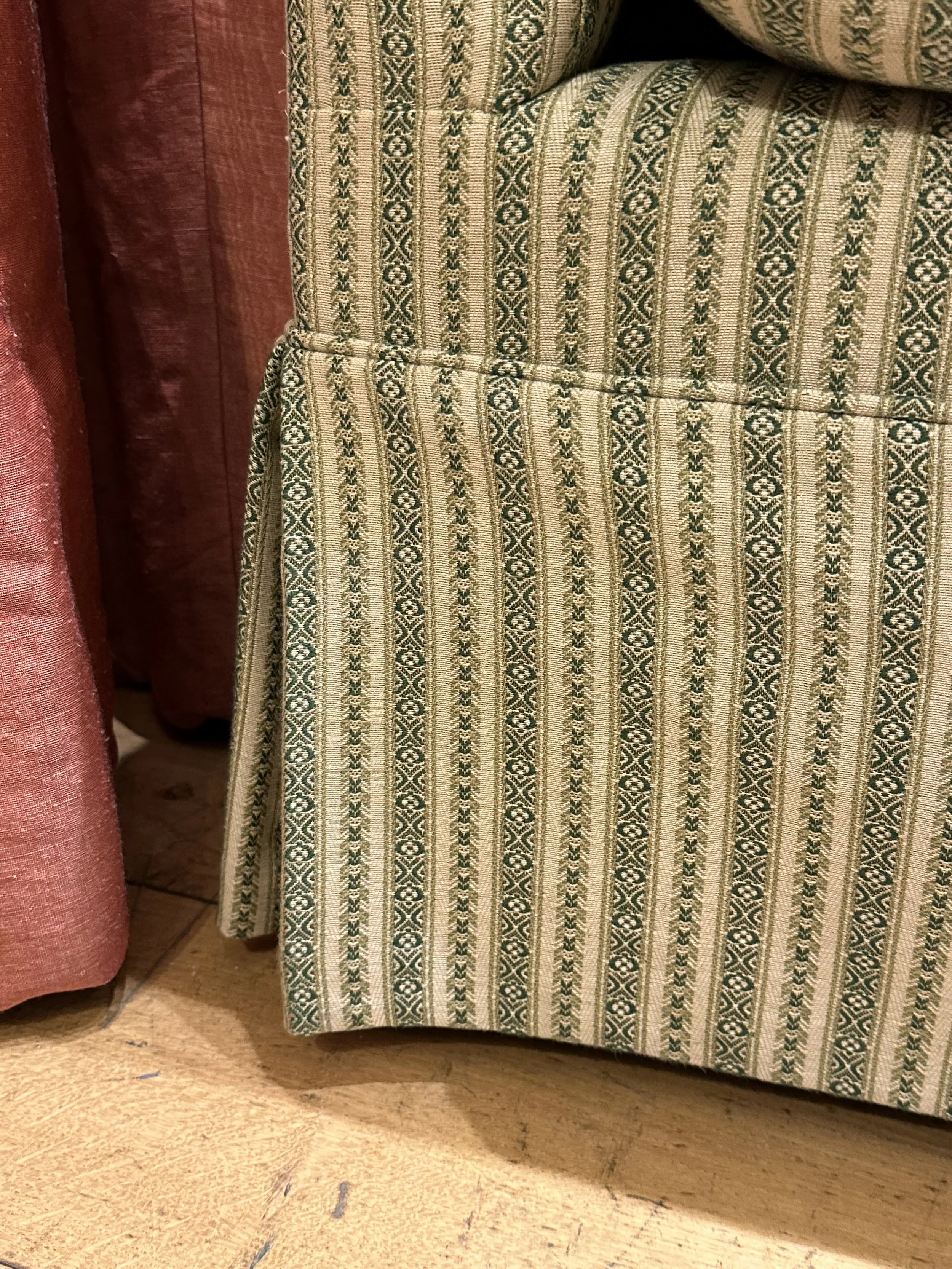 Portalington Sofa 07.jpg